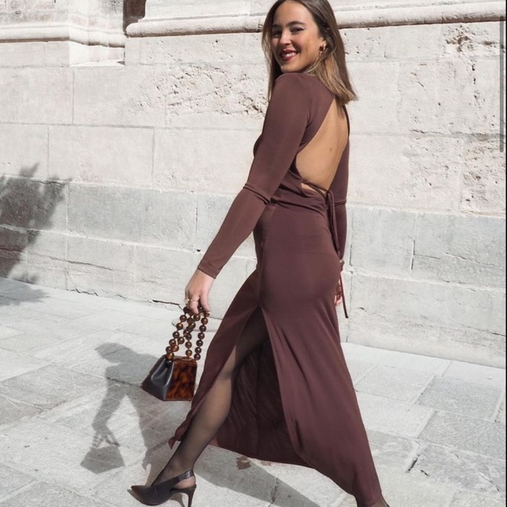 Zara backless dress with shoulder pads - Picture 3 of 12